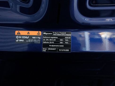 Used 2020 Porsche Taycan Turbo S image 40