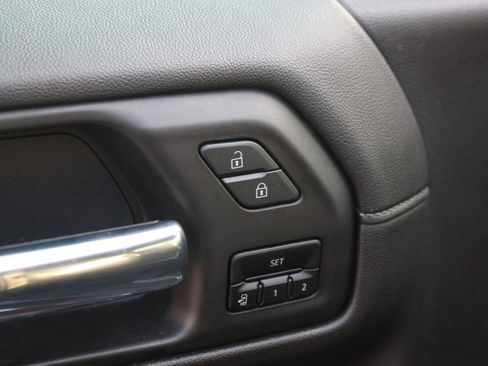 Used 2020 GMC Sierra 1500 SLT w/ SLT Premium Package image 16