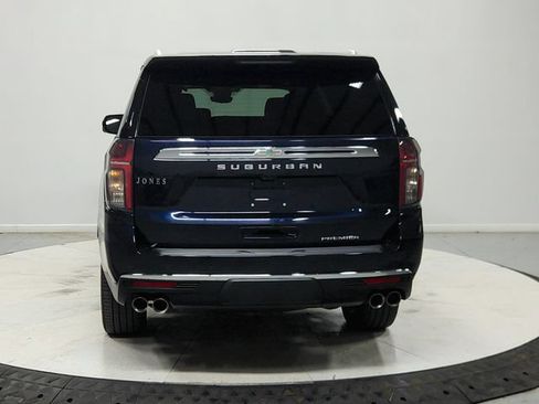 Used 2023 Chevrolet Suburban Premier AWD/4WD image 7