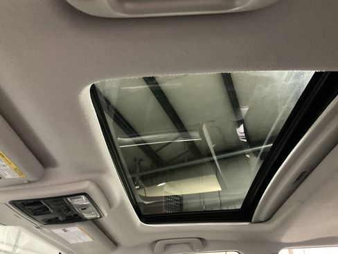 Used 2018 Toyota 4Runner Limited image 34