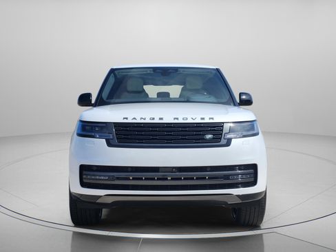 New 2026 Land Rover Range Rover Long Wheelbase SE image 2