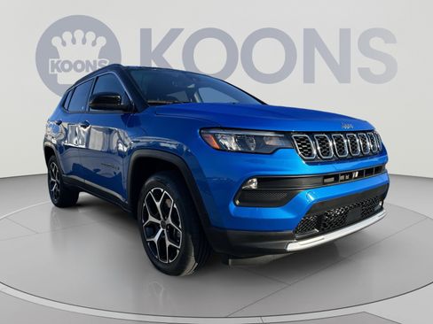 Used 2025 Jeep Compass Limited AWD/4WD image 10
