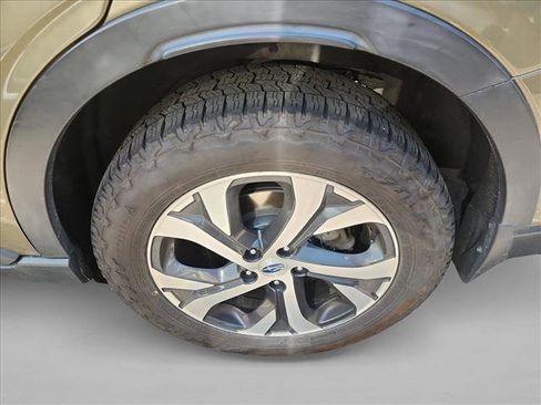 Used 2020 Subaru Outback Limited AWD/4WD image 9
