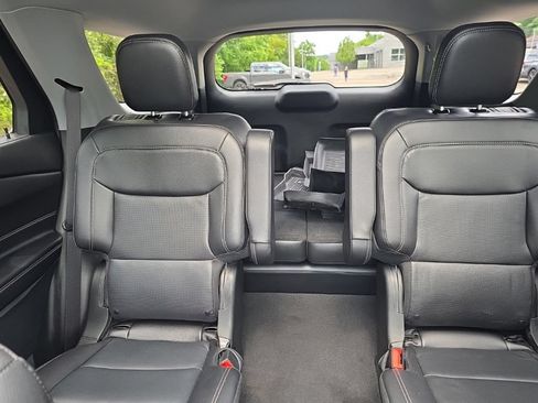 Certified 2024 Ford Explorer Limited w/ Equipment Group 301A AWD/4WD image 21