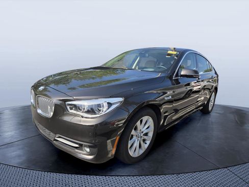 Used 2016 BMW 550i Gran Turismo xDrive AWD/4WD image 3