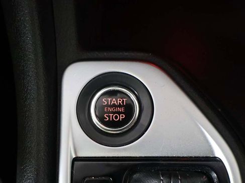 Used 2024 Nissan Sentra SV FWD image 33