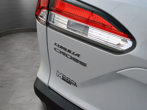 Certified 2023 Toyota Corolla Cross LE AWD/4WD image 31