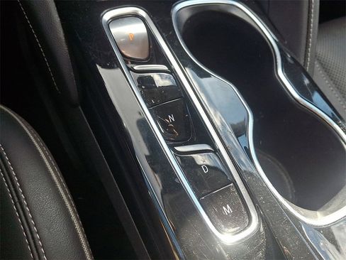 Used 2023 Buick Envision Essence image 15