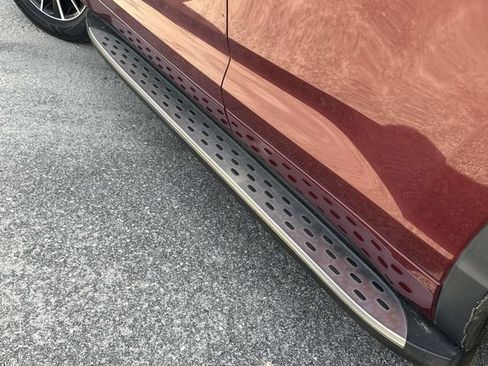 Used 2017 Toyota Highlander SE FWD image 31