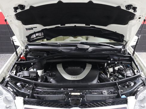 Used 2012 Mercedes-Benz GL 450 4MATIC w/ Premium 2 Pkg image 14