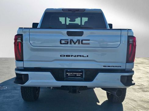 New 2026 GMC Sierra 2500 Denali w/ Denali Reserve Package image 4