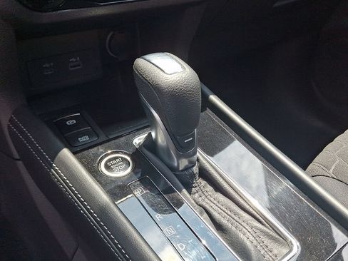 Used 2021 Nissan Kicks SV FWD image 15