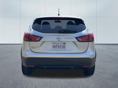 Used 2019 Nissan Rogue Sport S FWD image 4