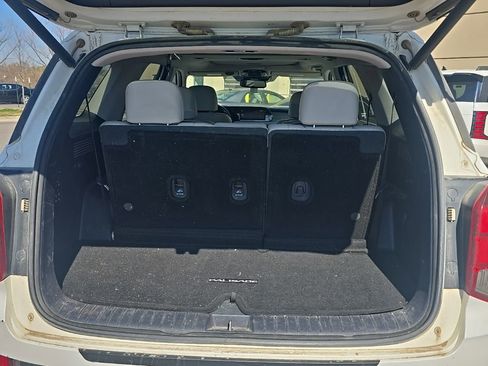 Used 2021 Hyundai Palisade SEL w/ Premium Package image 12