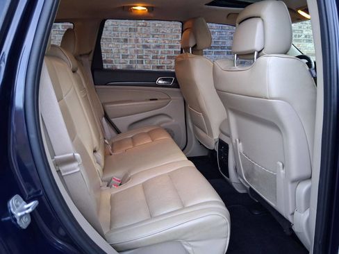 Used 2014 Jeep Grand Cherokee Laredo w/ Quick Order Package 23E AWD/4WD image 12