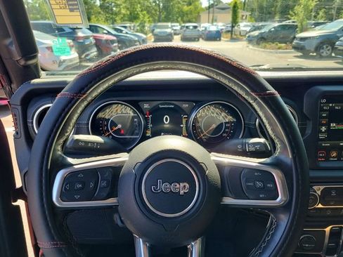 Used 2021 Jeep Gladiator Overland w/ Popular Equipment Package AWD/4WD image 17