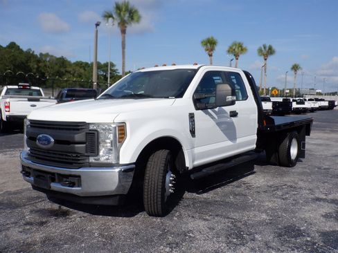 Used 2018 Ford F350 XL w/ Power Equipment Group image 20