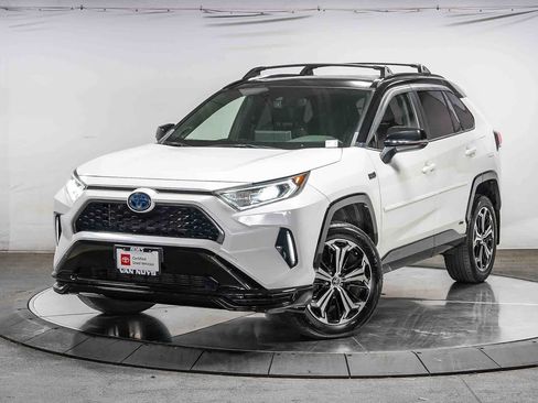Certified 2021 Toyota RAV4 XSE w/ Weather Package AWD/4WD image 1