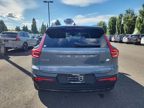 Used 2023 Volvo XC40 Recharge Ultimate w/ Protection Package Premier AWD/4WD image 4