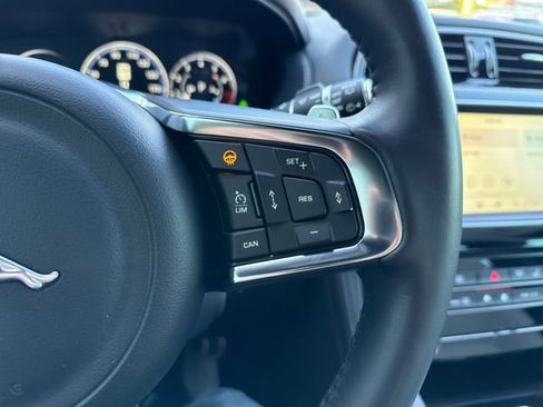 Used 2017 Jaguar F-PACE First Edition AWD/4WD image 34