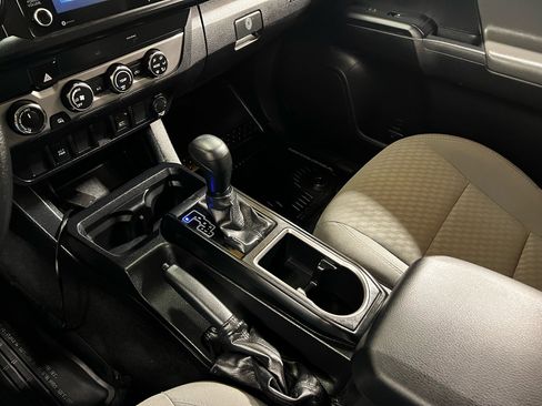 Used 2020 Toyota Tacoma SR image 23