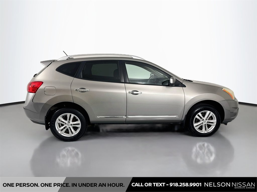 Used 2013 Nissan Rogue SV w/ Premium Pkg AWD/4WD image 4