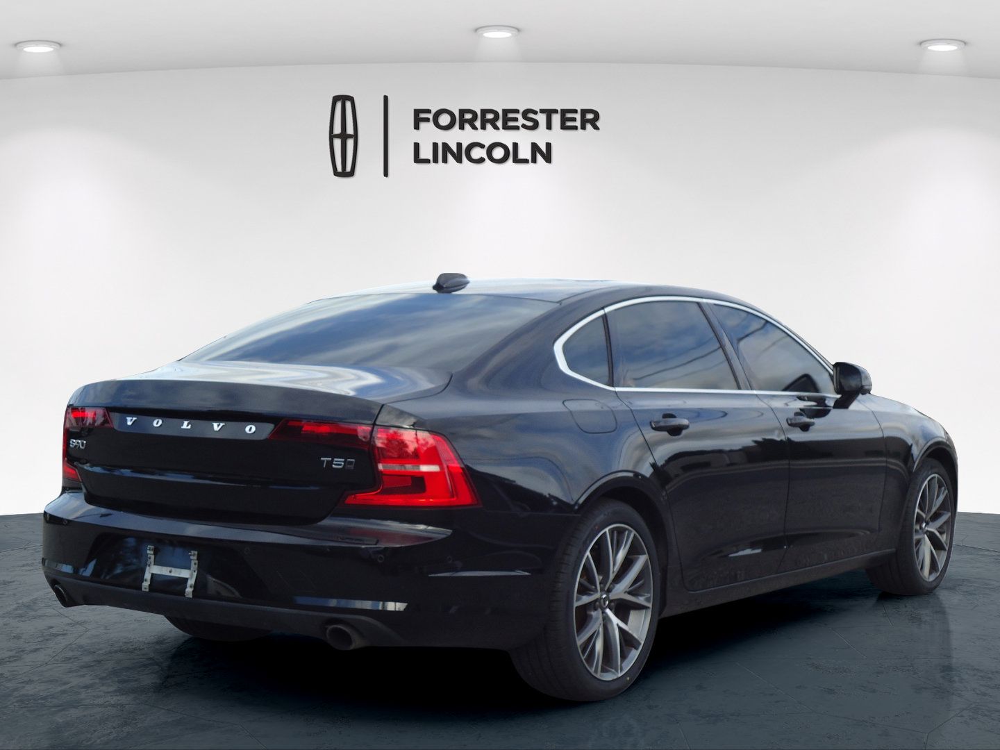 Used 2018 Volvo S90 T5 Momentum w/ Convenience Package AWD/4WD image 3