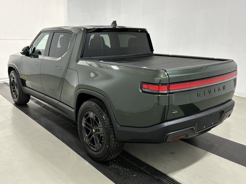 Used 2025 Rivian R1T Premium AWD/4WD image 3