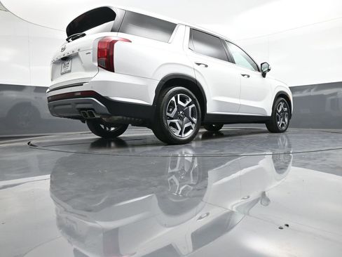 Used 2023 Hyundai Palisade SEL image 32