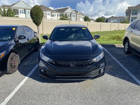 Used 2021 Honda Civic Sport image 2