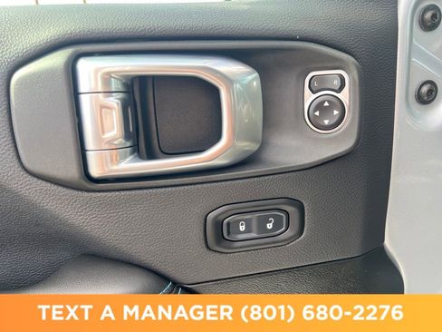 Used 2024 Jeep Wrangler High Altitude AWD/4WD image 11