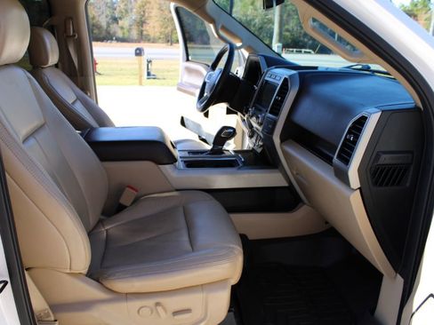 Used 2019 Ford F150 Lariat w/ Equipment Group 502A Luxury image 13