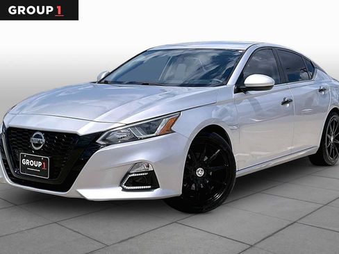 Used 2020 Nissan Altima 2.5 S FWD image 1