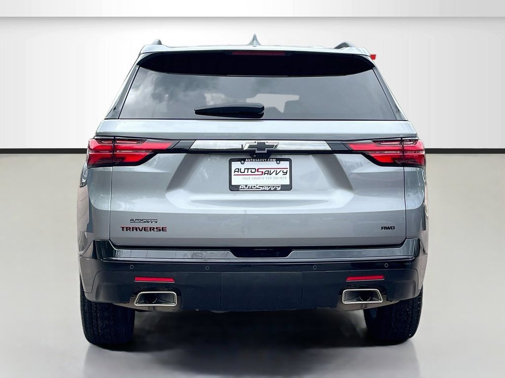 Used 2023 Chevrolet Traverse Premier w/ Redline Edition AWD/4WD image 6