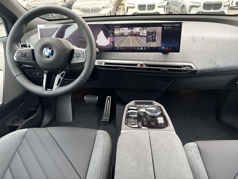 New 2026 BMW iX xDrive60 w/ M Sport Package AWD/4WD image 15