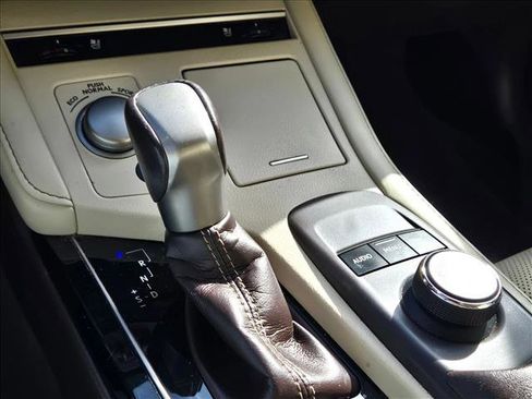 Used 2018 Lexus ES 350 w/ Premier Package image 11