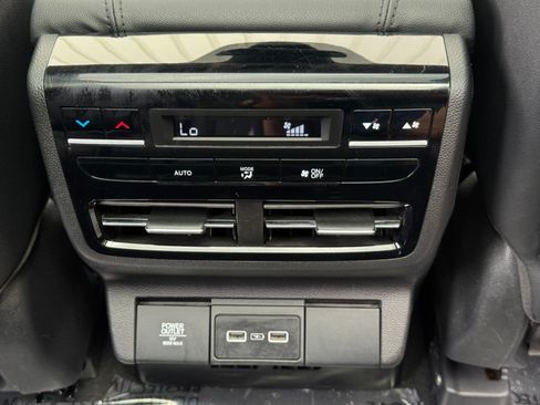 Used 2022 Acura MDX FWD image 36