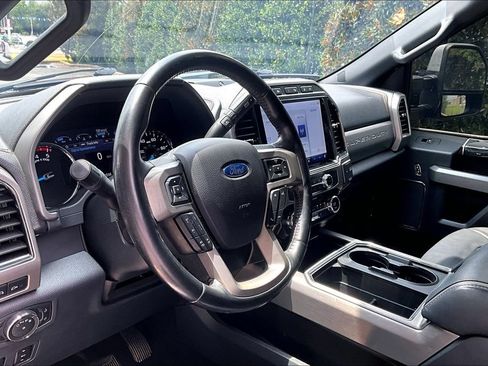 Certified 2022 Ford F350 Platinum AWD/4WD image 9