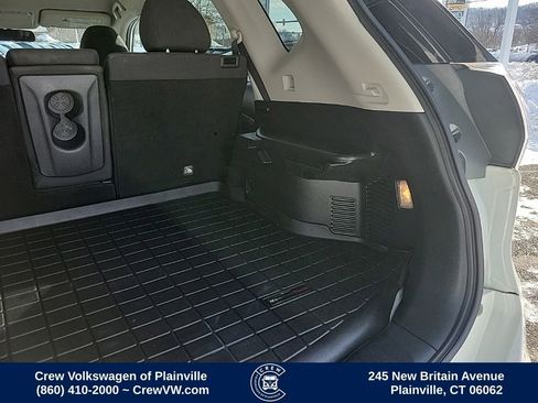 Used 2016 Nissan Rogue SV w/ SV Premium Package image 52