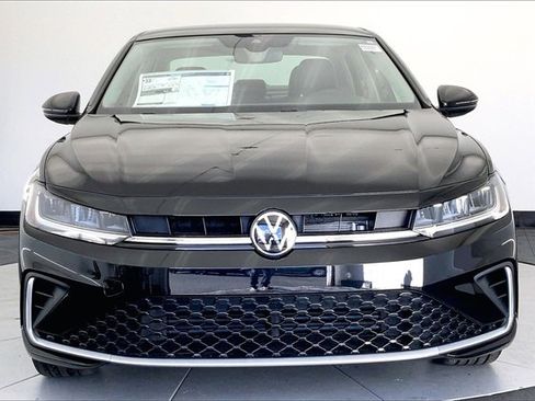 New 2026 Volkswagen Jetta SE image 3