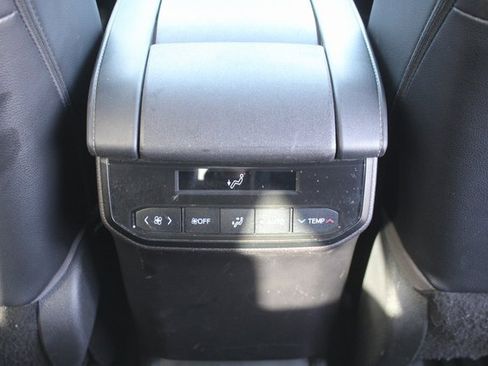 Used 2021 Toyota Highlander XSE image 21