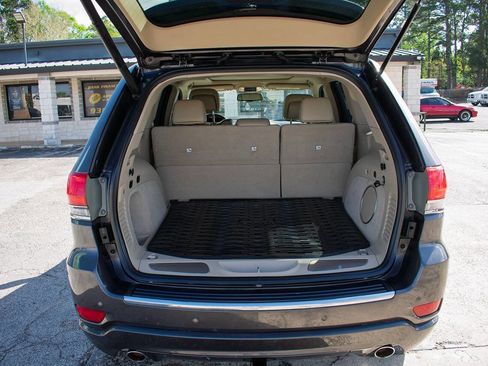 Used 2015 Jeep Grand Cherokee Overland image 36