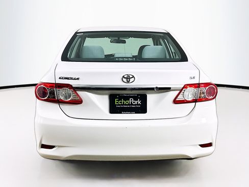 Used 2011 Toyota Corolla LE image 7