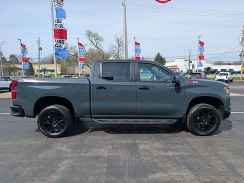 Used 2025 Chevrolet Silverado 1500 LT Trail Boss w/ Convenience Package II image 6