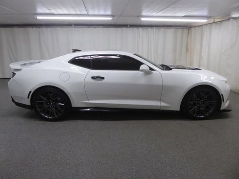 Used 2017 Chevrolet Camaro ZL1 w/ LPO, ZL1 Protection Package image 8