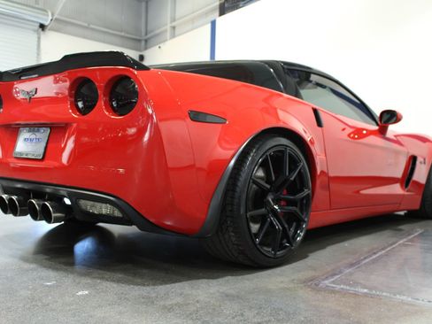 Used 2007 Chevrolet Corvette Z06 w/ Preferred Equipment Group image 13