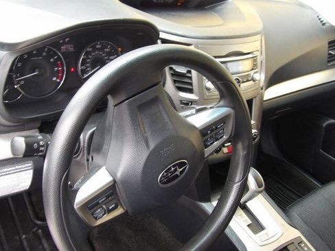 Used 2012 Subaru Outback 2.5i w/ Alloy Wheel Pkg image 12