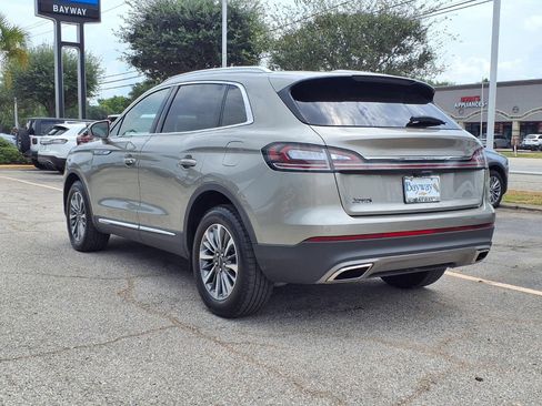 Used 2023 Lincoln Nautilus AWD image 23