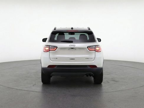 Used 2025 Jeep Compass Limited image 7