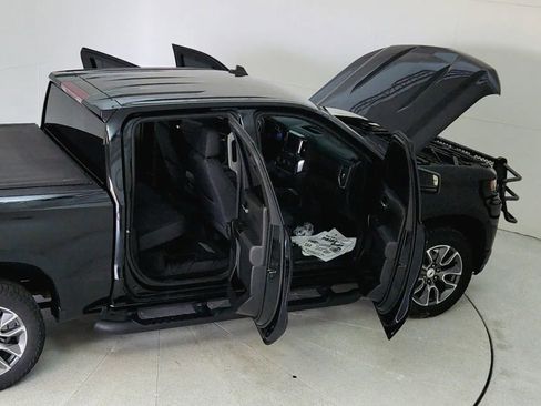 Used 2019 Chevrolet Silverado 1500 RST image 24